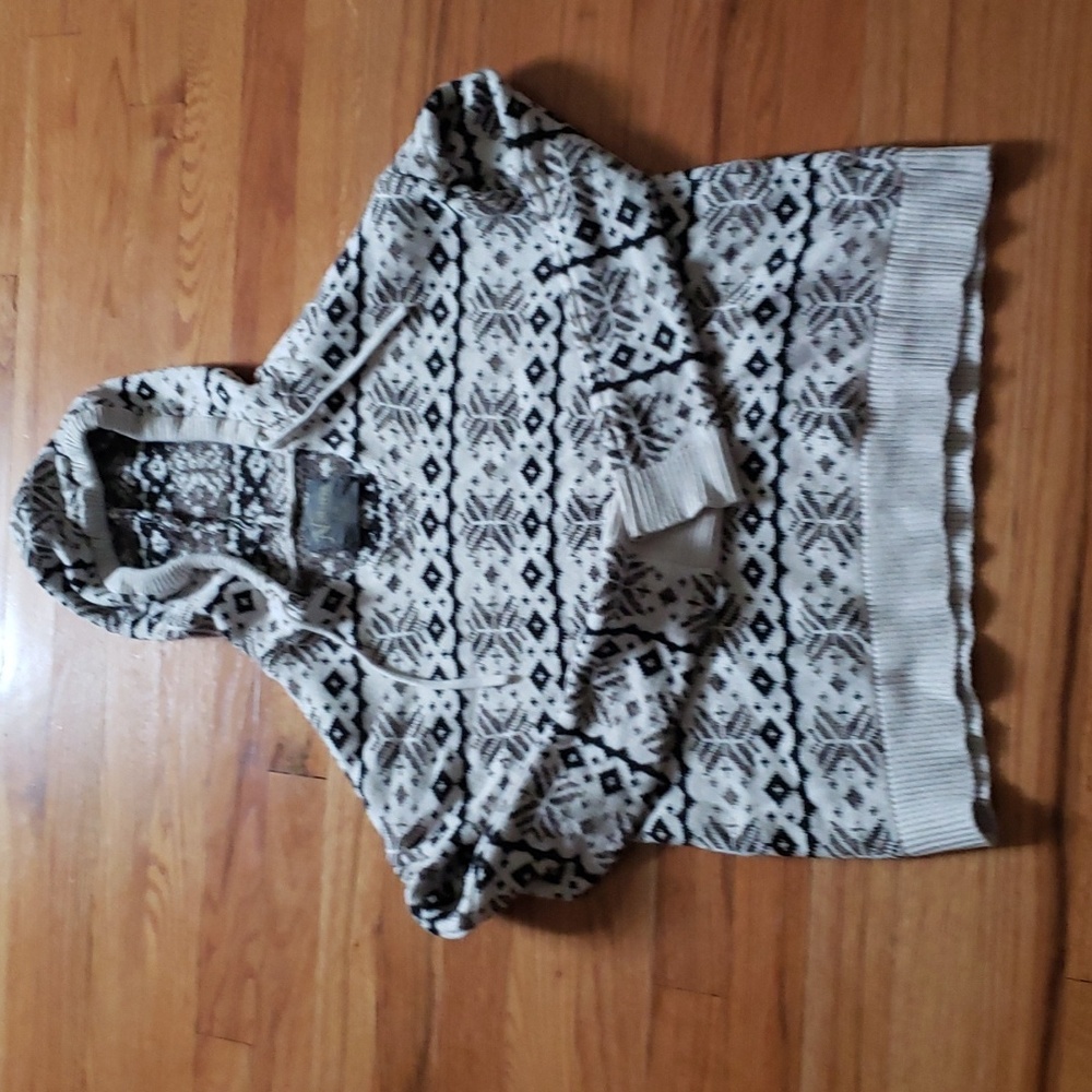 Natural reflections small hooded brown and cream sweater preloved